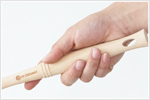 Easy-grip patterned oval handle