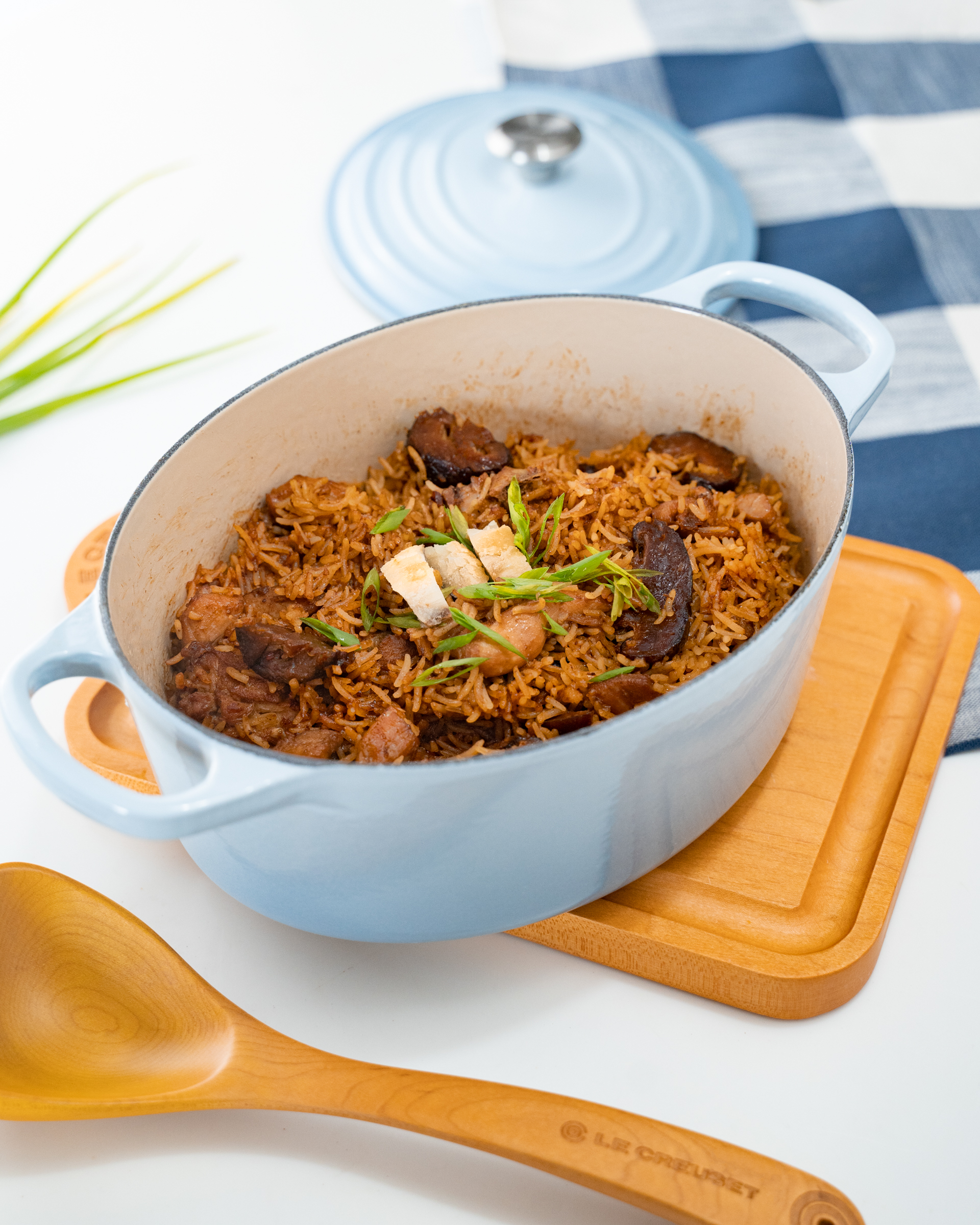 Claypot Chicken Rice (Serves 3-4)