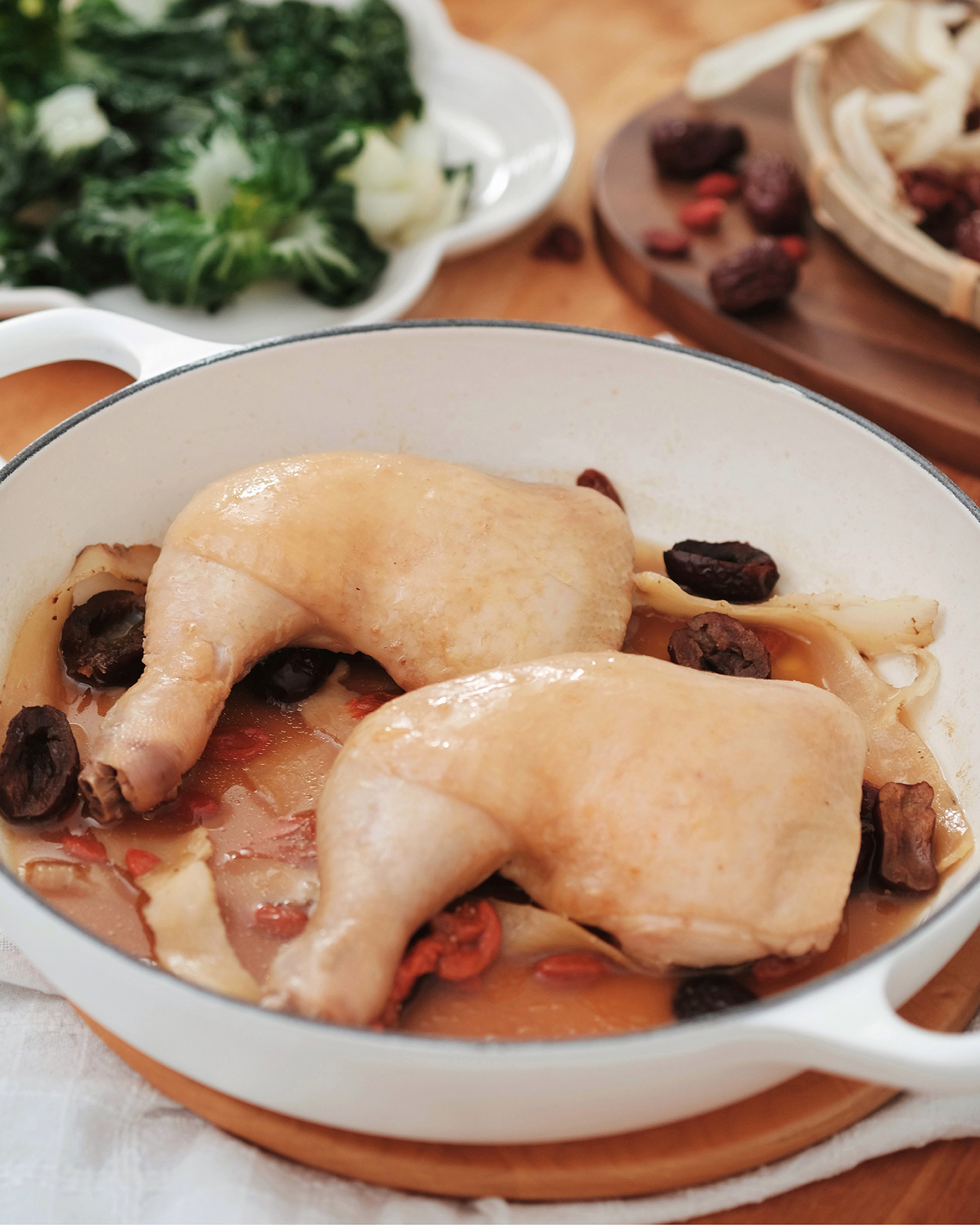 Steamed Herbal Chicken